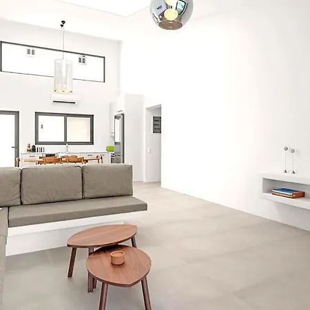 Tierra Tinos Villa *